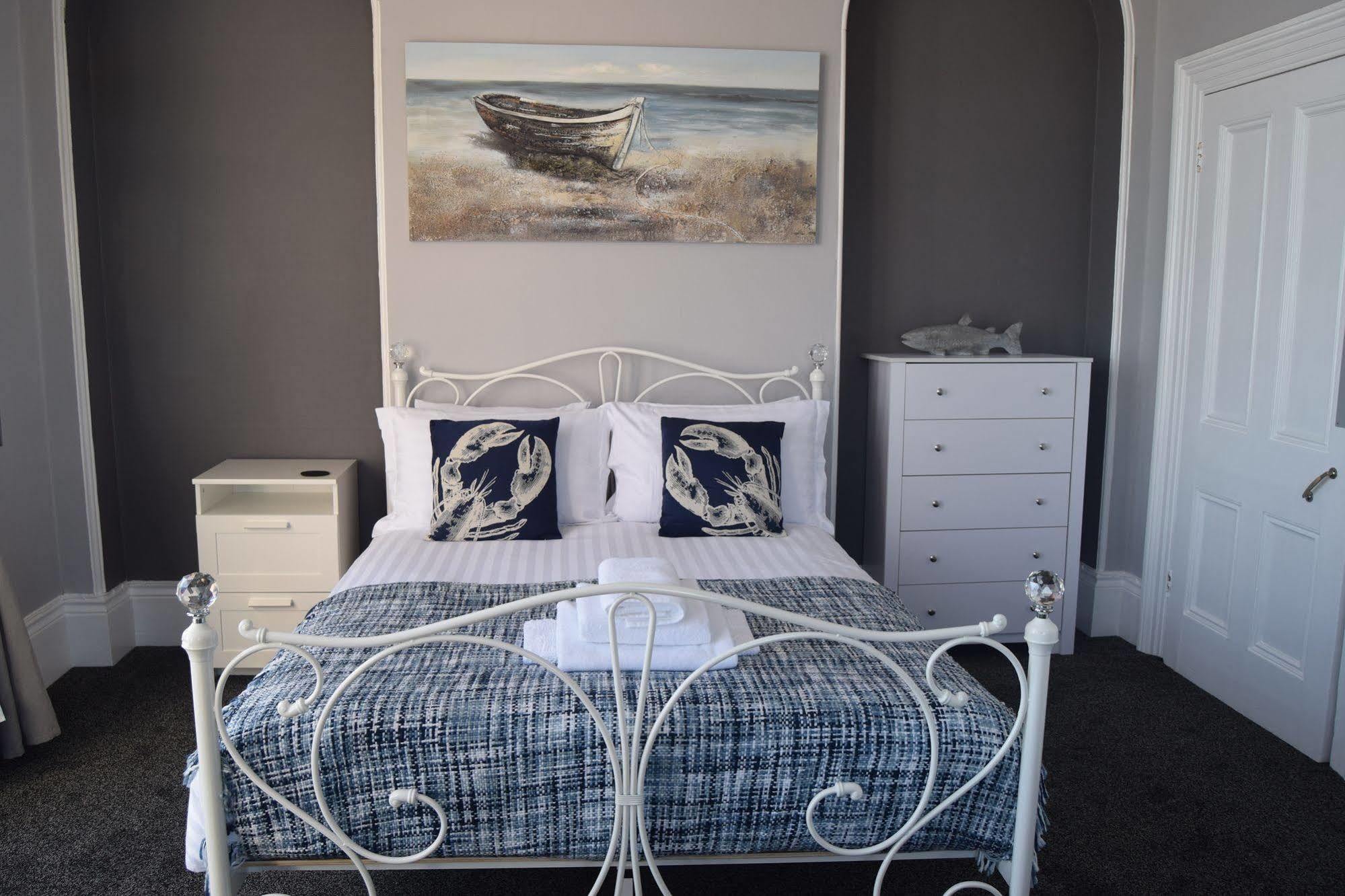 돌리시 The Blenheim B&B 외부 사진