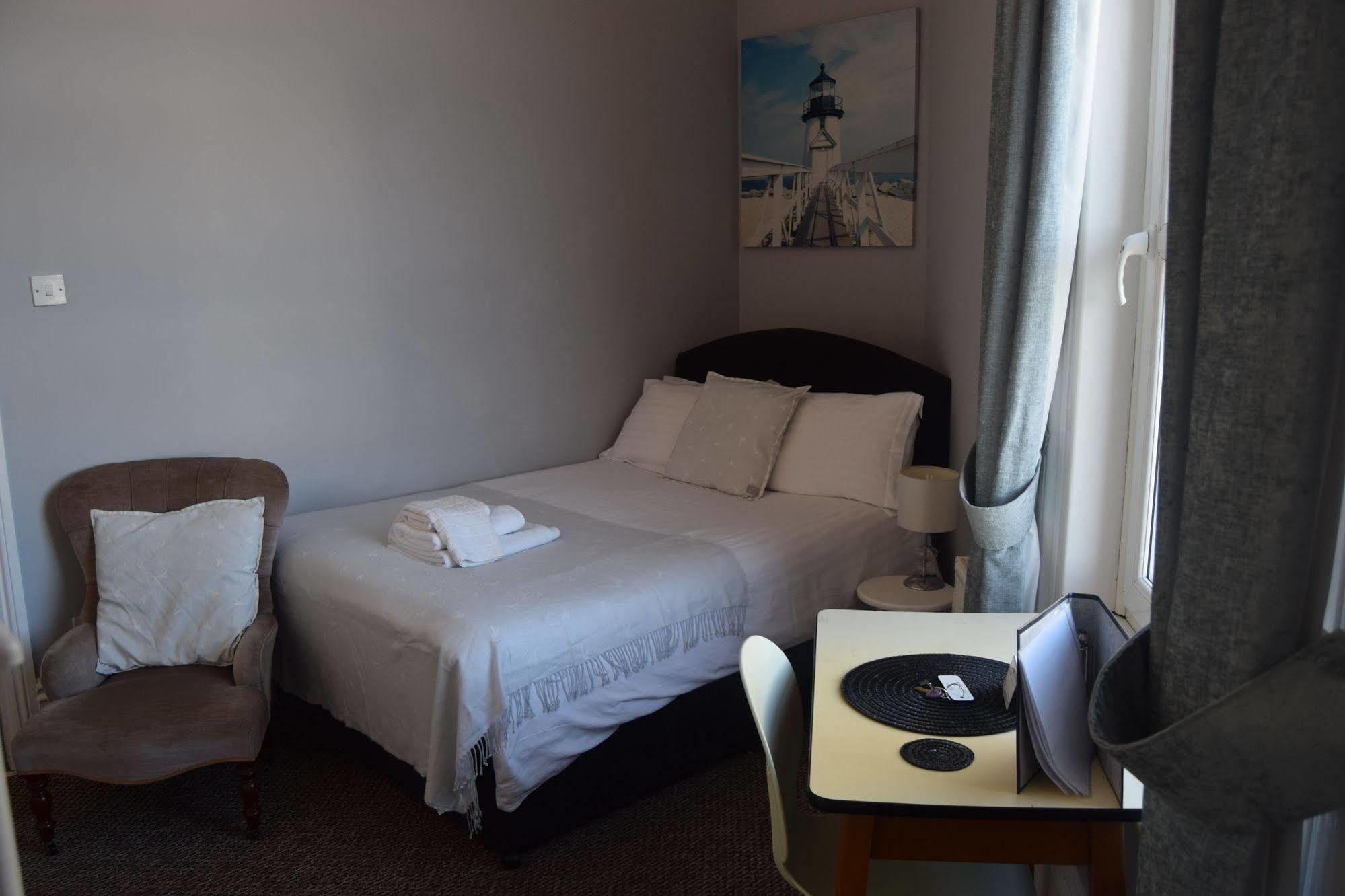 돌리시 The Blenheim B&B 외부 사진