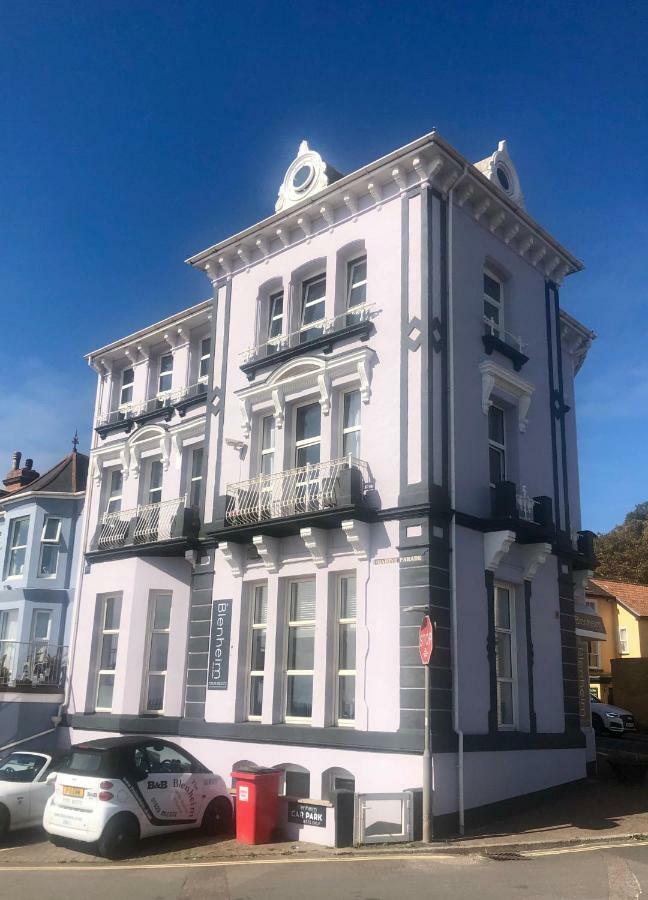 돌리시 The Blenheim B&B 외부 사진